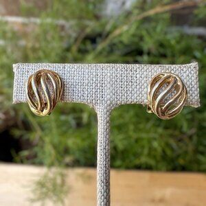 Vintage Christian Dior Clip Earrings Gold Plated Designer‎ Fashion Jewelry 5/8"